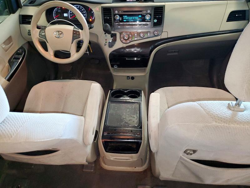 2012 Toyota Sienna le