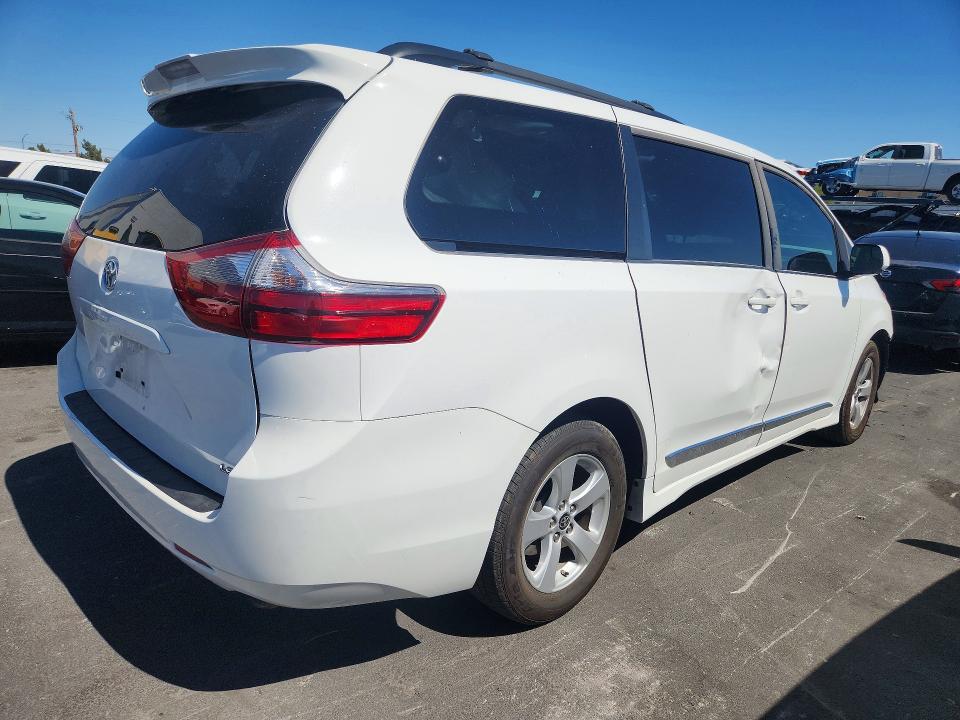 2020 Toyota Sienna le