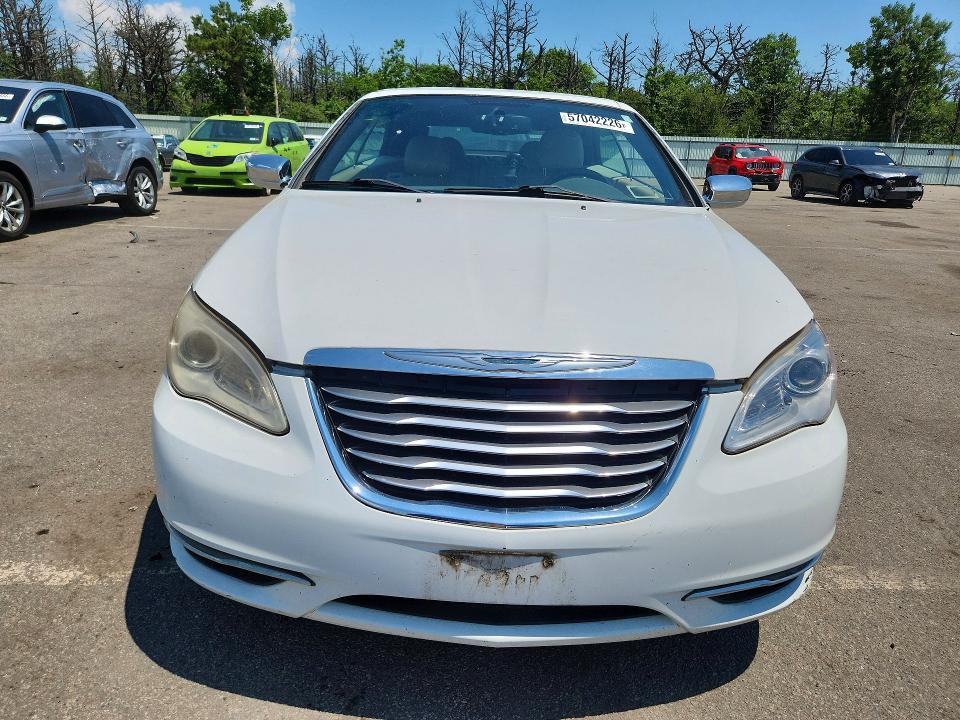 2011 Chrysler 200 Limited