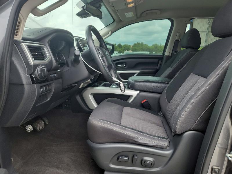 2021 Nissan Titan SV