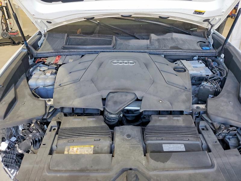 2021 Audi Q8 Premium Plus