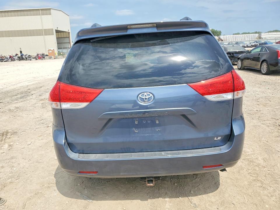 2014 Toyota Sienna le