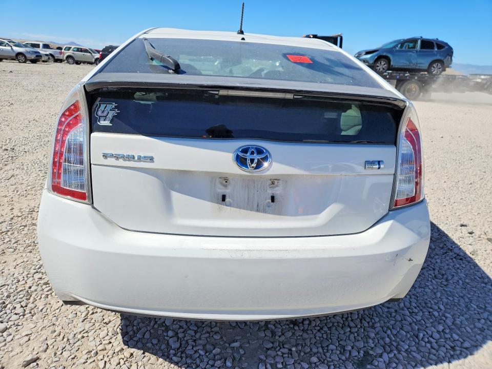 2014 Toyota Prius two
