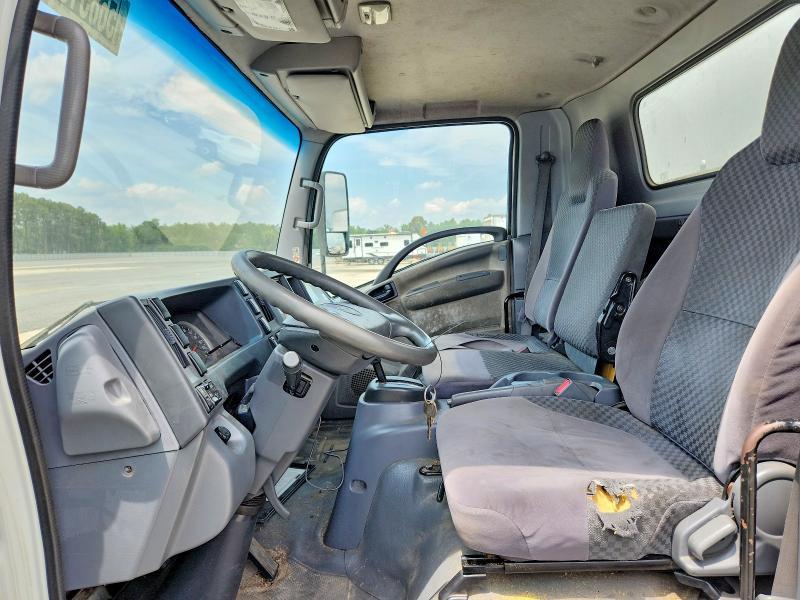 2011 Isuzu NPR HD BOX Truck