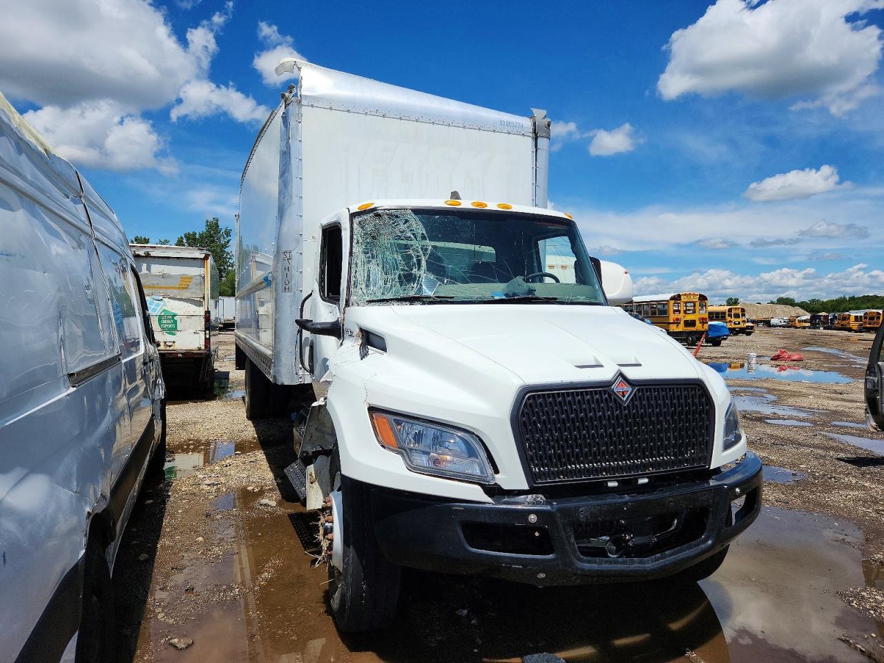 2023 International MV607 BOX Truck