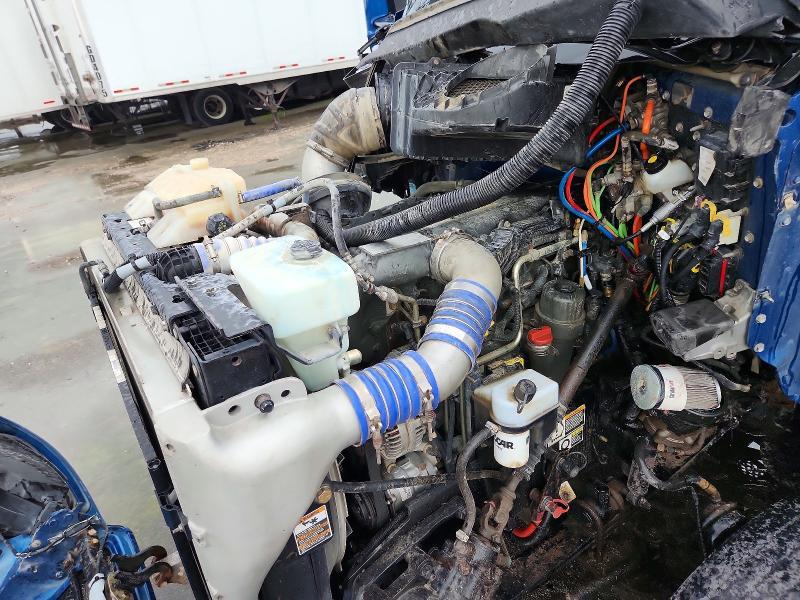 2016 Kenworth T680 Semi Truck