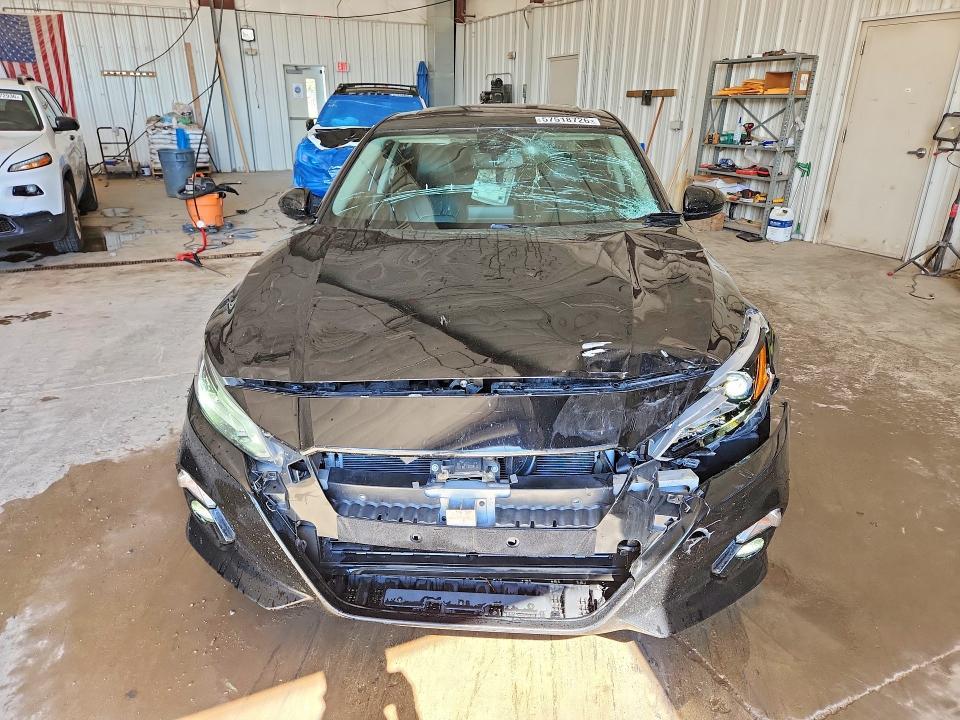 2019 Nissan Altima sl