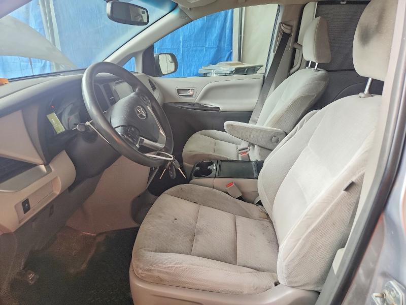 2017 Toyota Sienna le