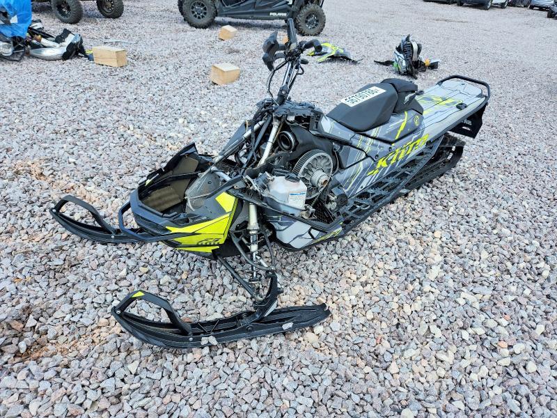 2020 Skidoo Summit SP