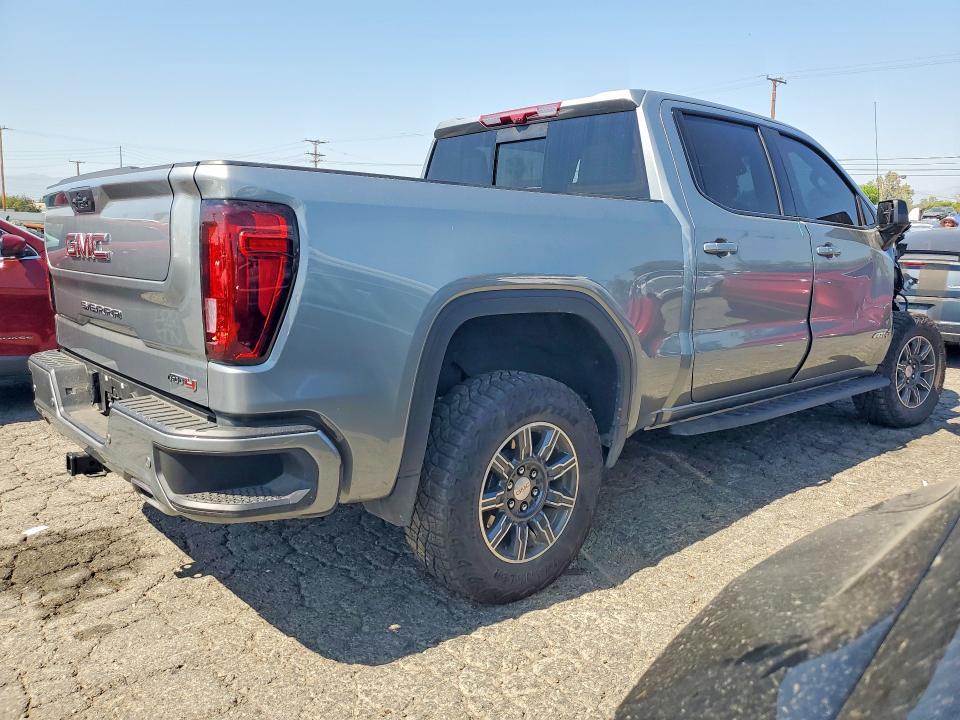 2025 GMC Sierra K1500 AT4