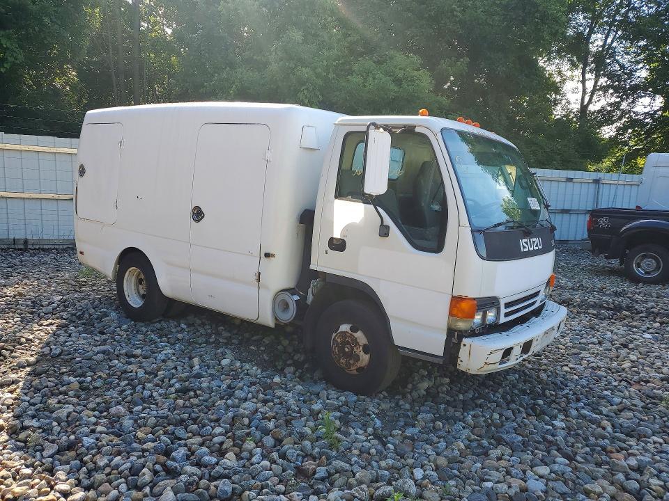 2004 Isuzu NPR