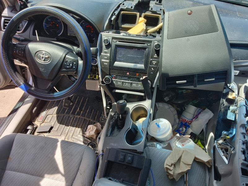 2015 Toyota Camry Hybrid le