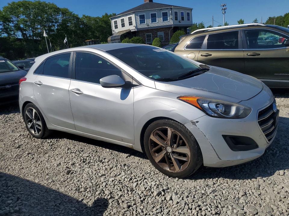 2016 Hyundai Elantra gt Base
