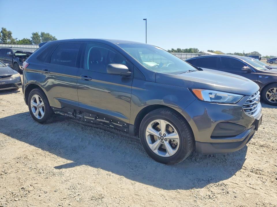 2020 Ford Edge se