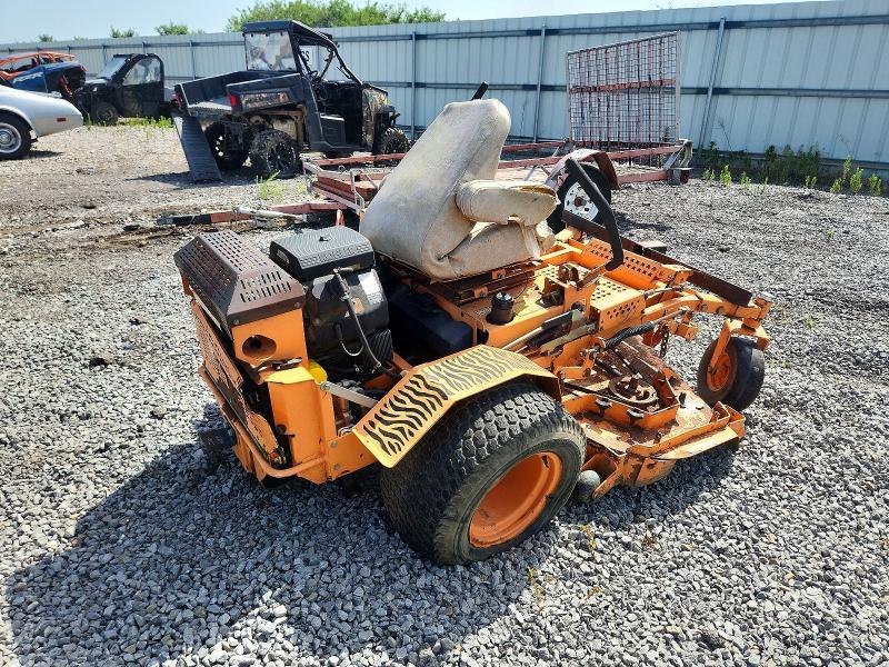 2001 Scag STT61A-25CH Lawn Mower