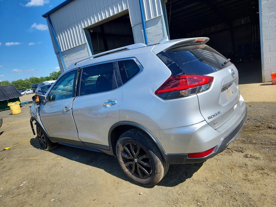 2018 Nissan Rogue sv