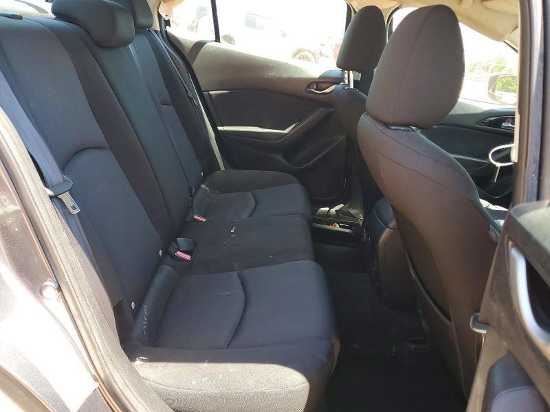 2015 Mazda 3 Sport