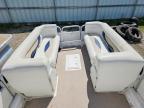 2015 Hurricane/godfrey Marine Fun Deck 2