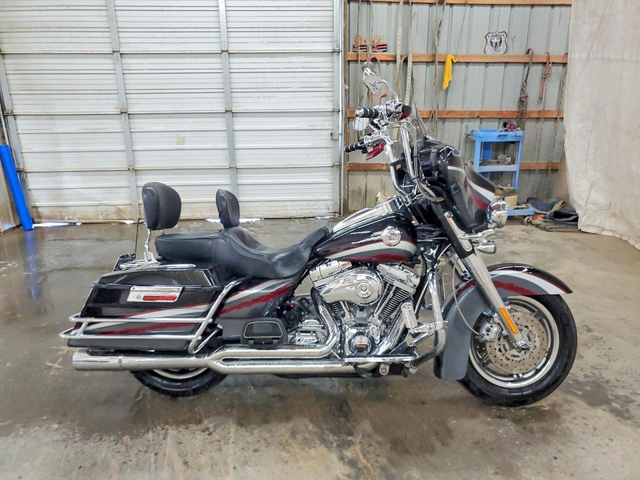 2006 Harley-Davidson Flhtcuse California