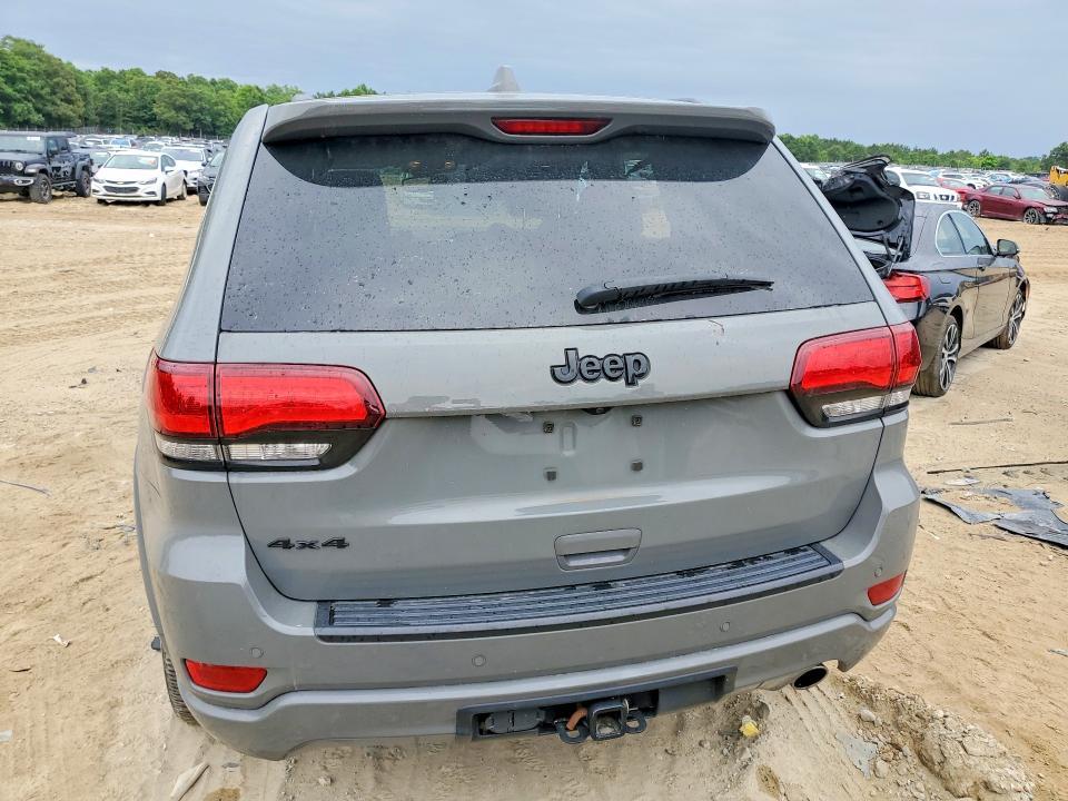 2020 Jeep Grand Cherokee Laredo