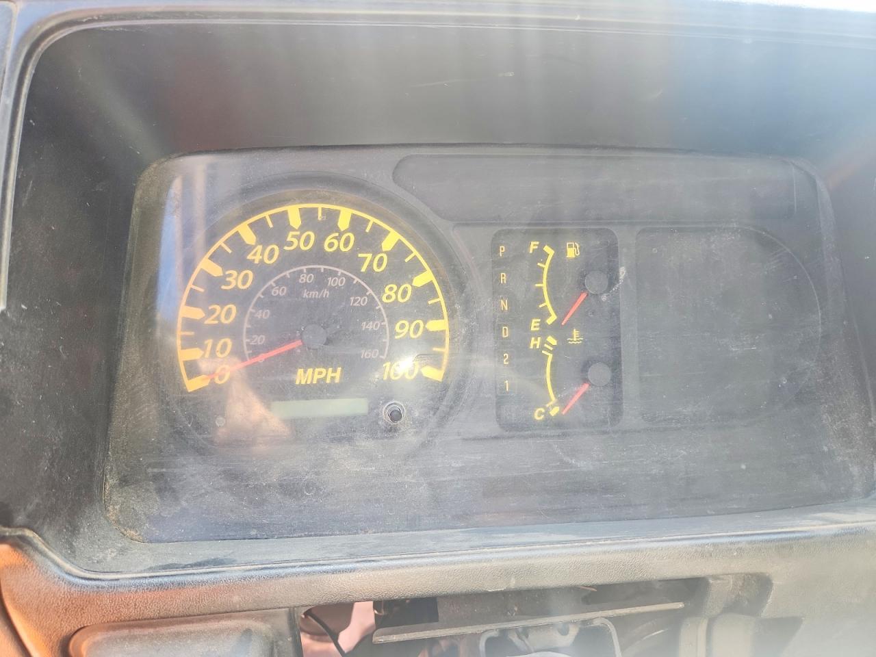 2005 GMC W5500 Delivery Truck