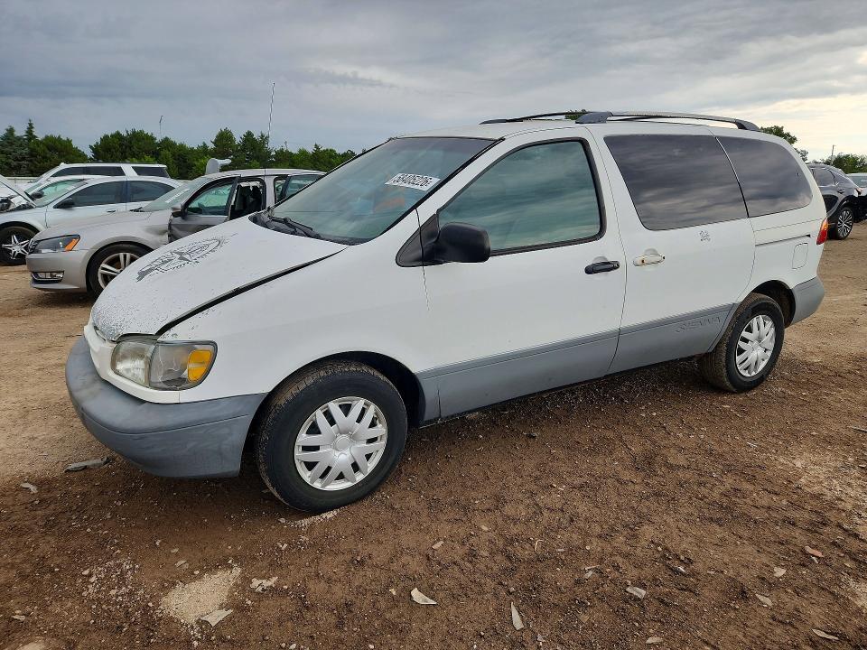 2000 Toyota Sienna le