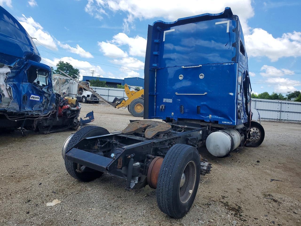 2017 Kenworth T680 Semi Truck