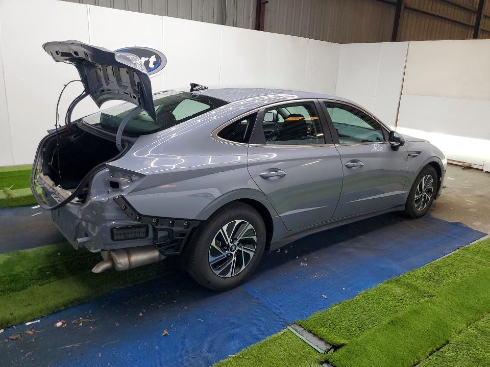 2026 Hyundai Sonata Hybrid Blue