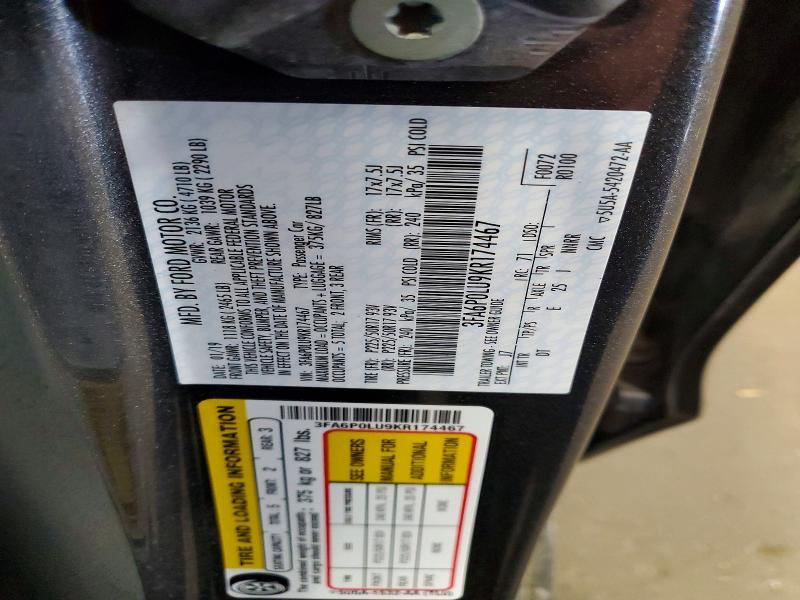 2019 Ford Fusion se