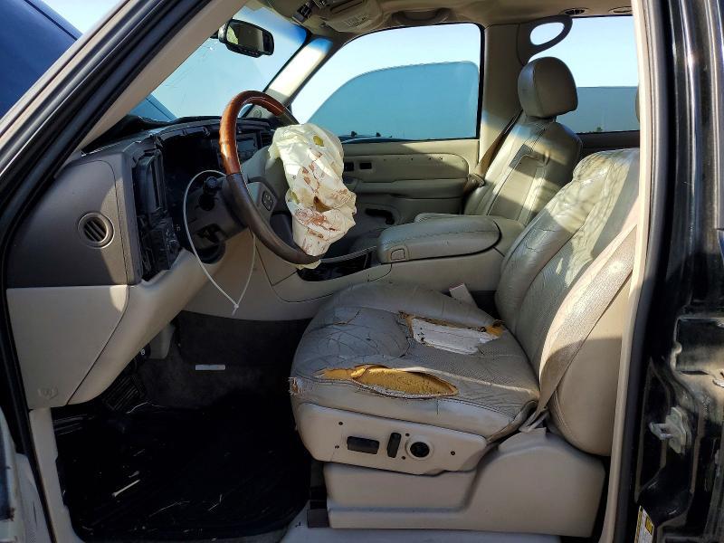 2004 Cadillac Escalade Luxury
