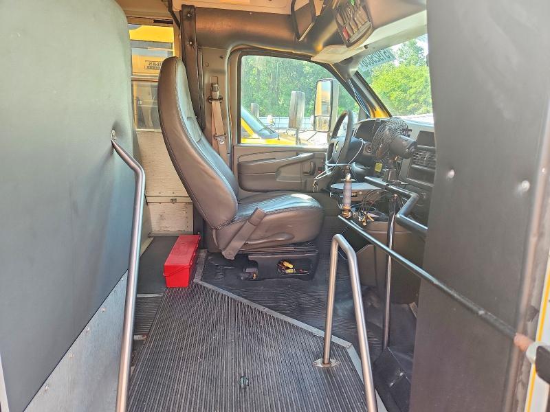 2010 Chev 2010 Thomas Minotour G3500-School Bus
