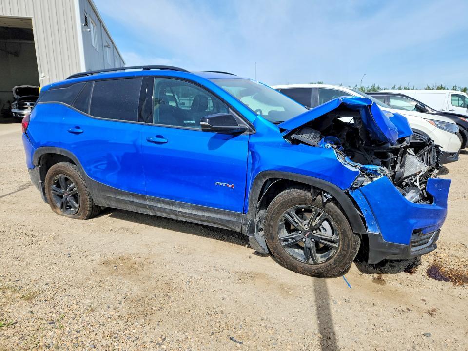 2024 GMC Terrain AT4