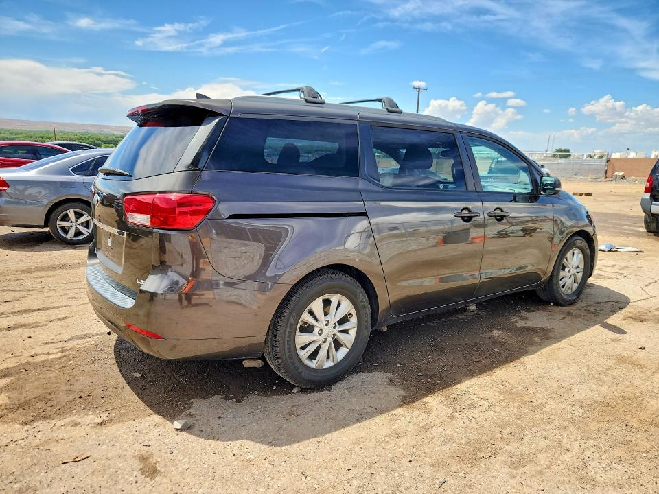 2015 KIA Sedona lx