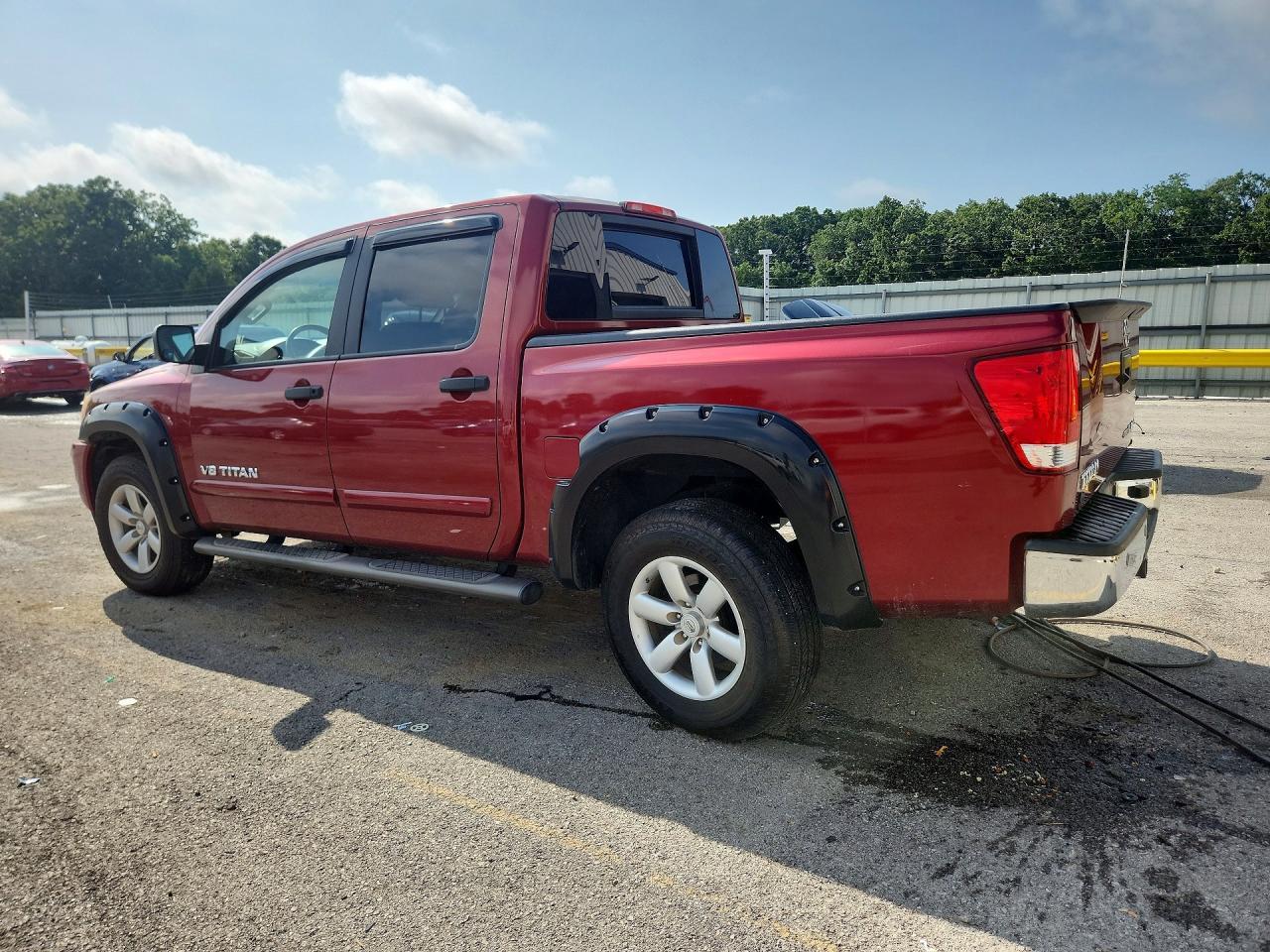 2014 Nissan Titan SV