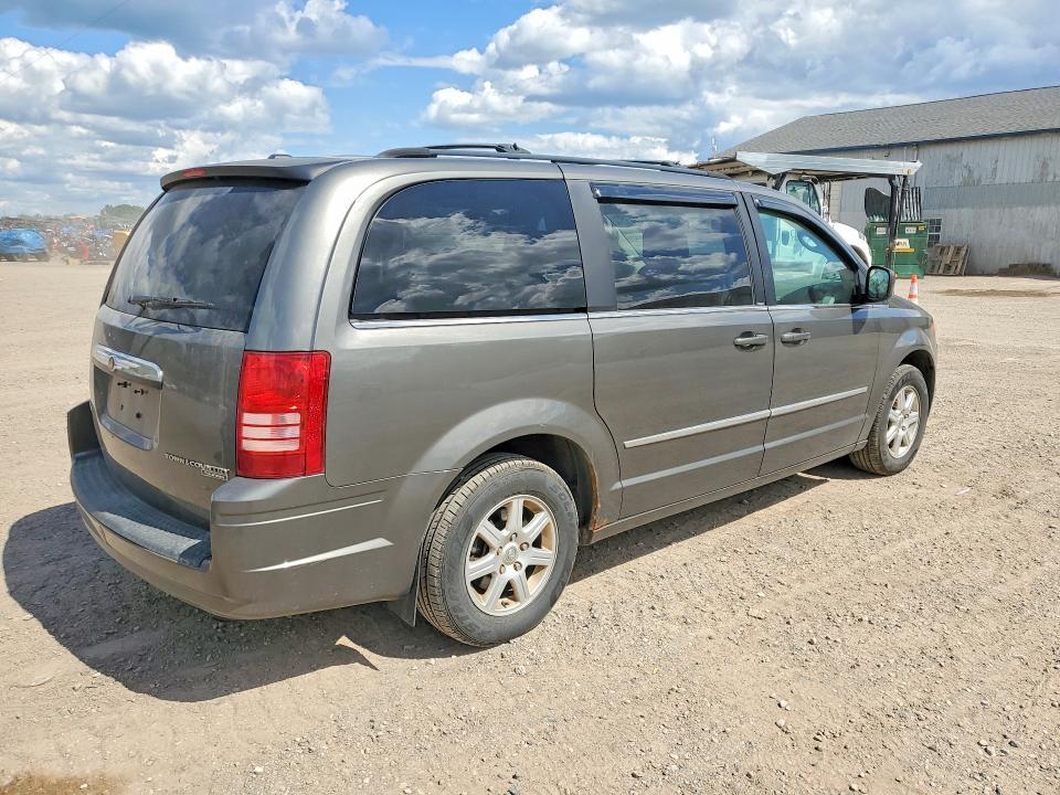 2010 Chrysler Town & Country Touring