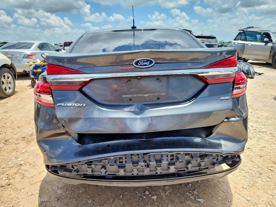 2017 Ford Fusion se
