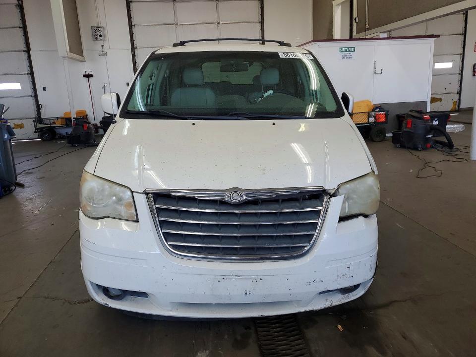 2009 Chrysler Town & Country Touring