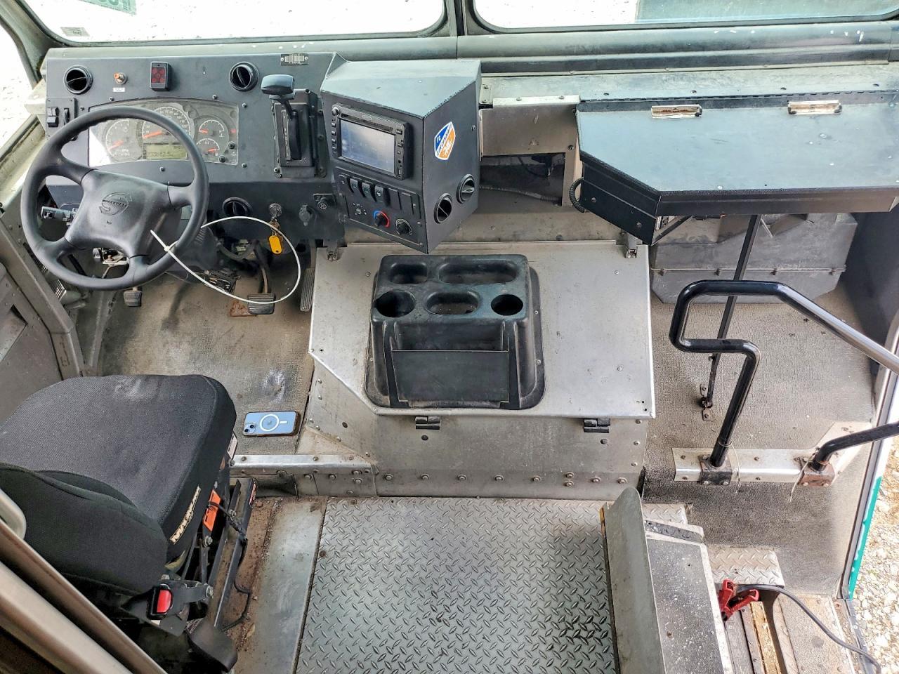2012 Workhorse Custom Chassis W62 Delivery Truck