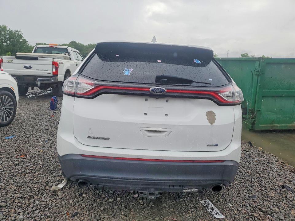 2016 Ford Edge se