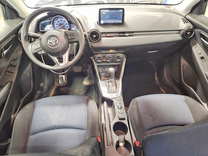 2017 Toyota Yaris ia Base