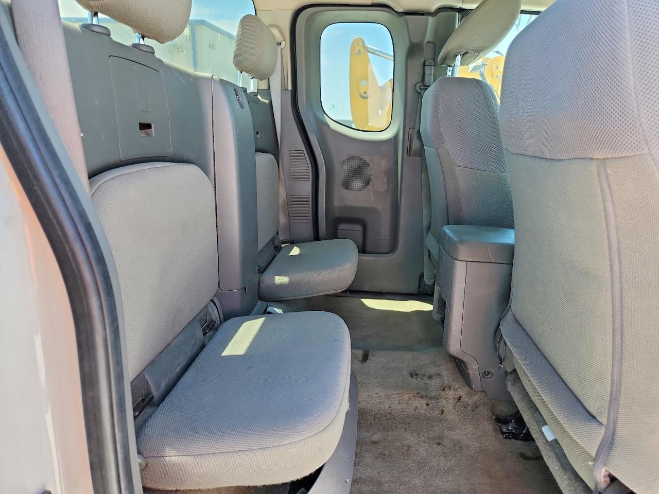 2015 Nissan Frontier S