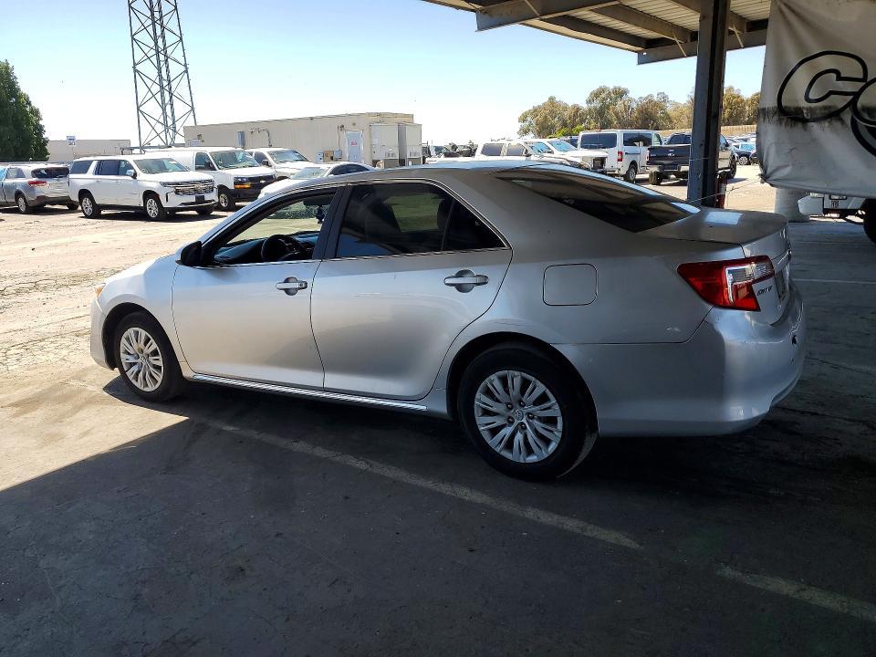 2012 Toyota Camry le