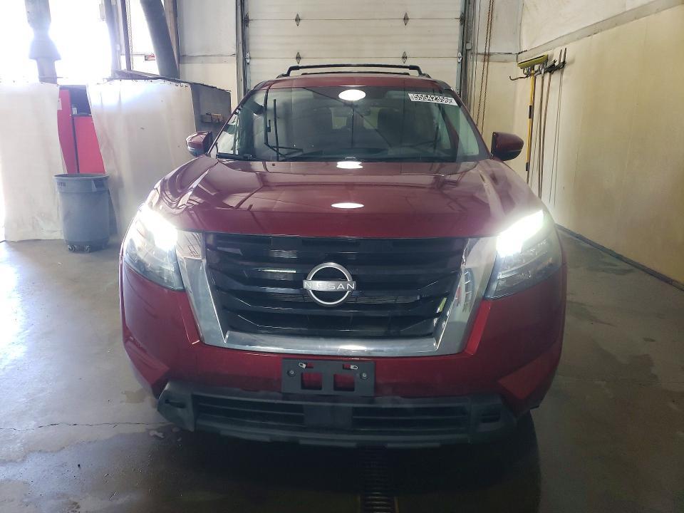2023 Nissan Pathfinder sv