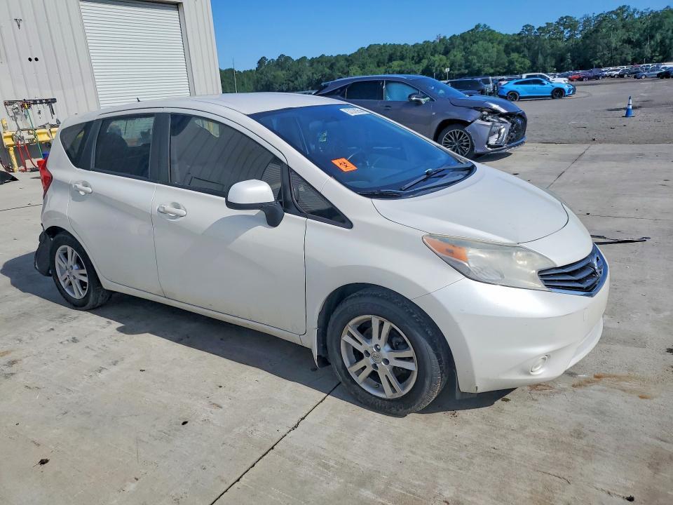 2014 Nissan Versa Note sv