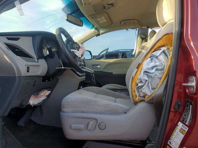 2015 Toyota Sienna le