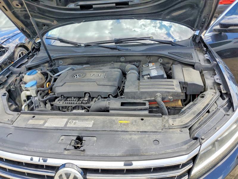 2017 Volkswagen Passat sel Premium