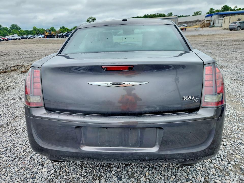 2014 Chrysler 300 s