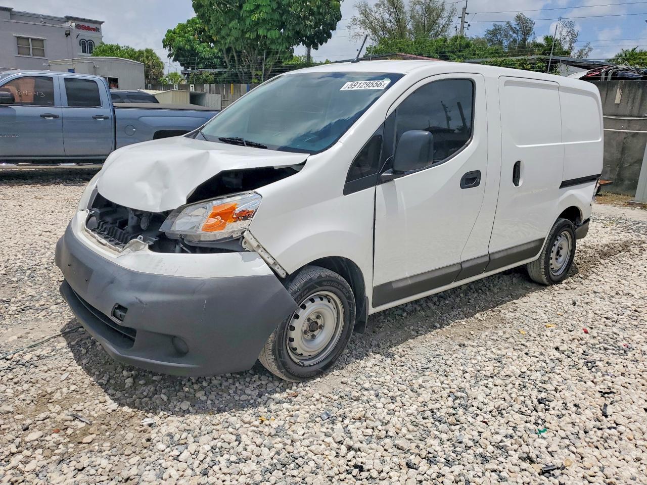 2015 Nissan NV200 S