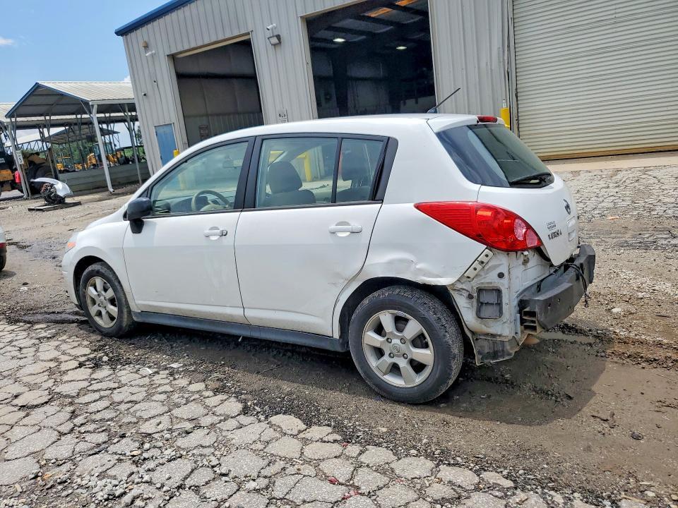 2012 Nissan Versa 1.8 s
