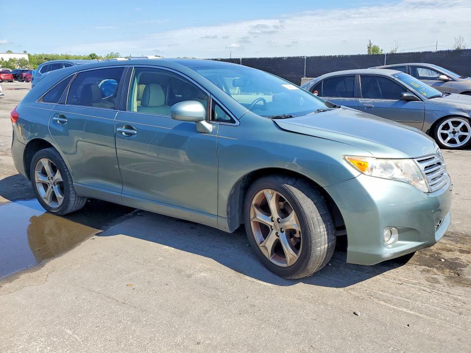 2011 Toyota Venza awd V6